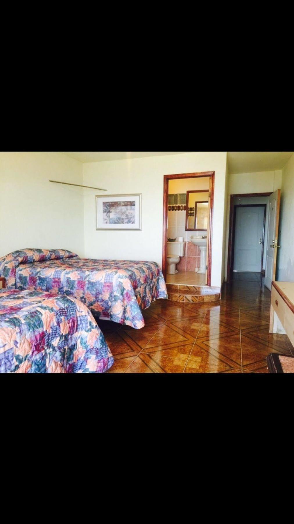 La Cueva Del Pirata Hotell Camalú Exteriör bild